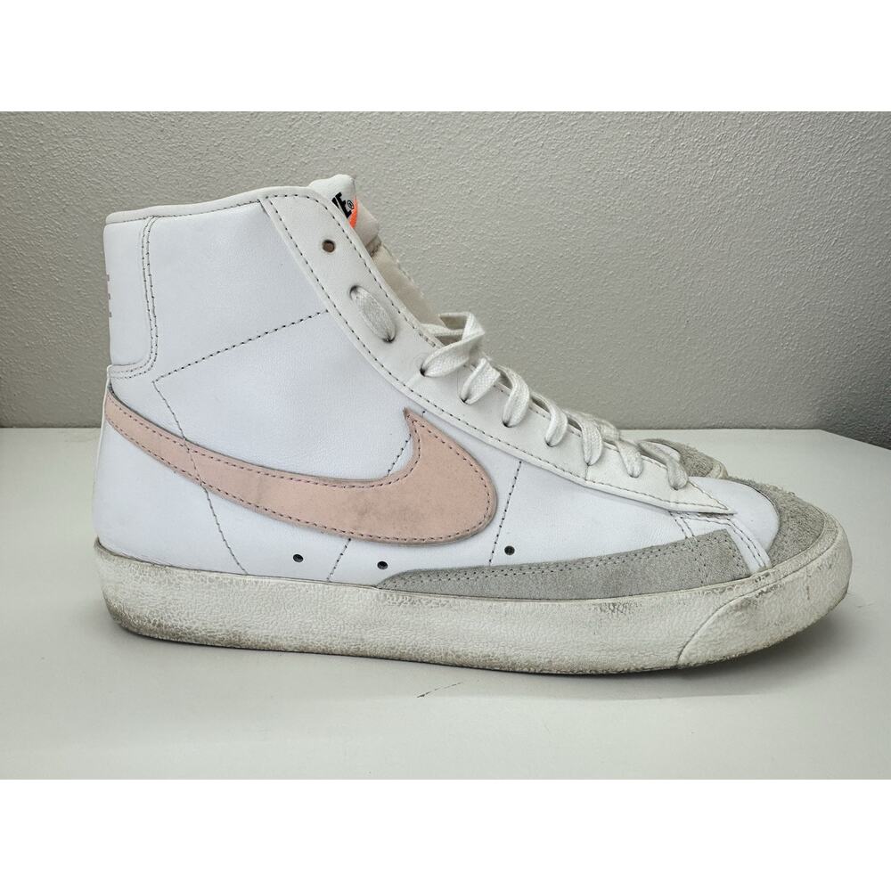 Nike Blazer Mid 77 Nike Mens Sneakers Size 9 White Pink Shoes BQ6806-108